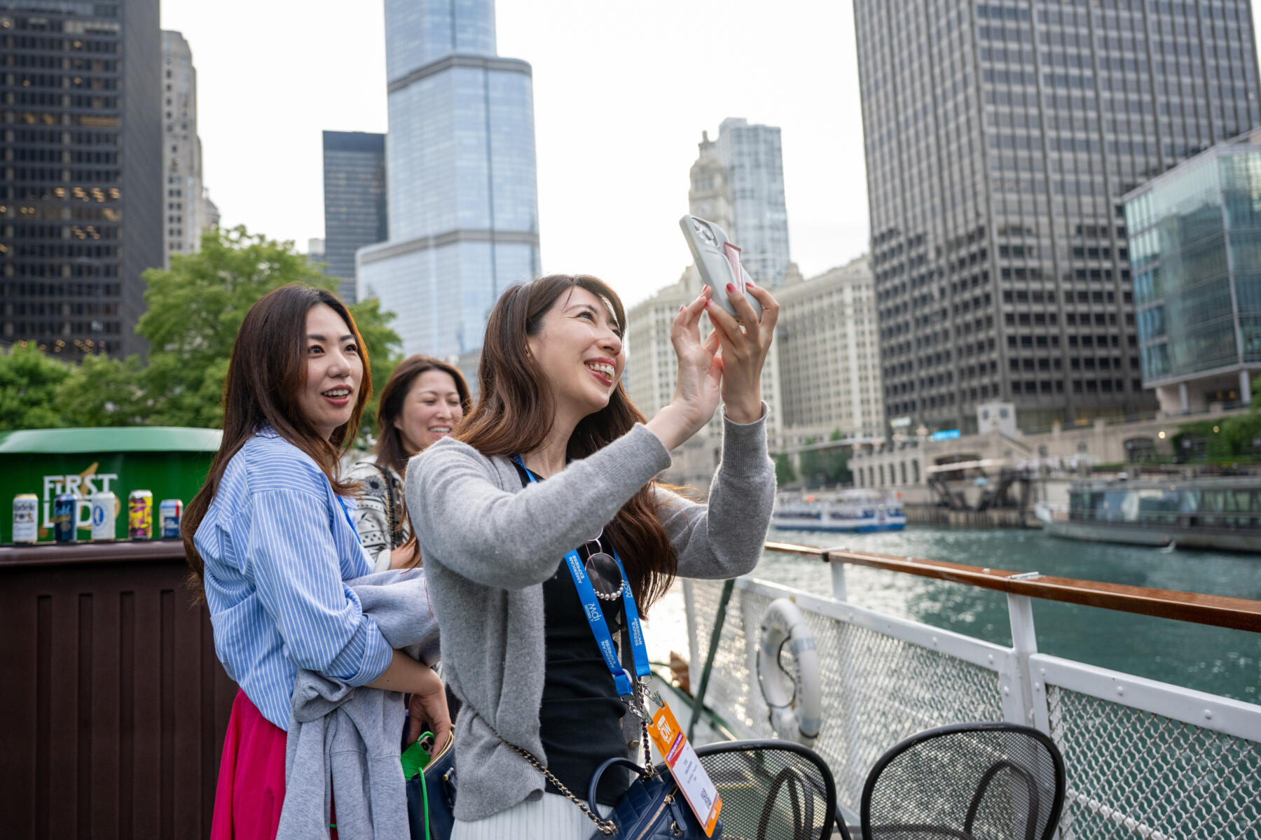 Visitors on a Chicago's First Lady boat cruise